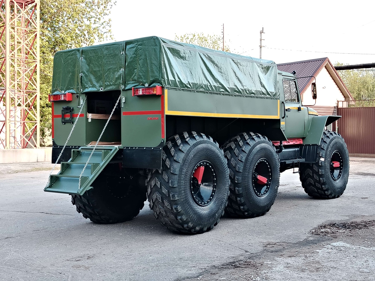 СТМ-399662 — 4 места, 1860 кг