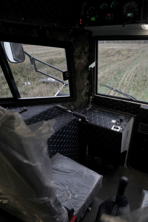 СТМ-3993 БП — амфибия, 6 мест, 800 кг