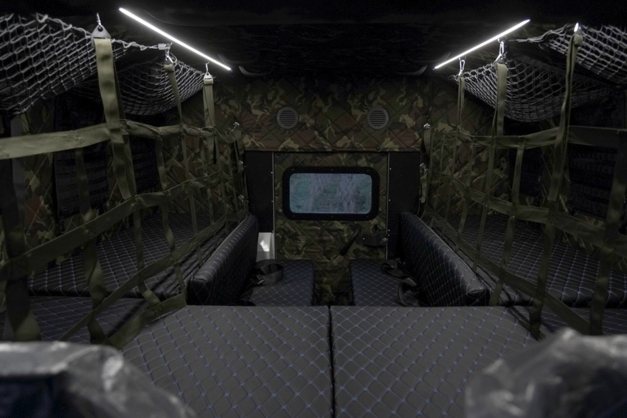 СТМ-3993 БП — амфибия, 6 мест, 800 кг